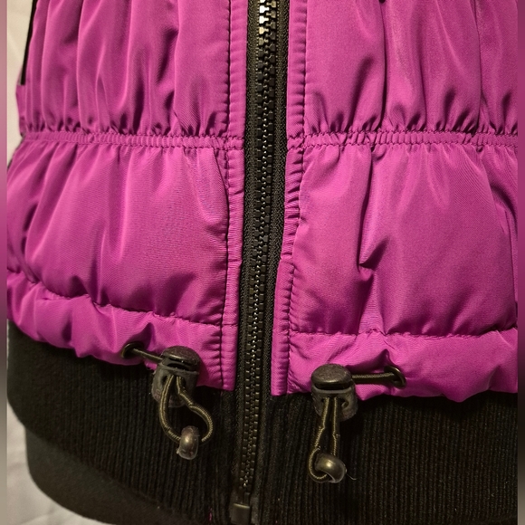 Calvin Klein Puffer Vest Sz. Med Women's Black & Pink Performance - Picture 3 of 14